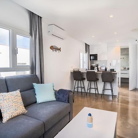 2 Apartments Sea Breeze Famara Buitenkant foto