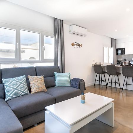 2 Apartments Sea Breeze Famara Buitenkant foto