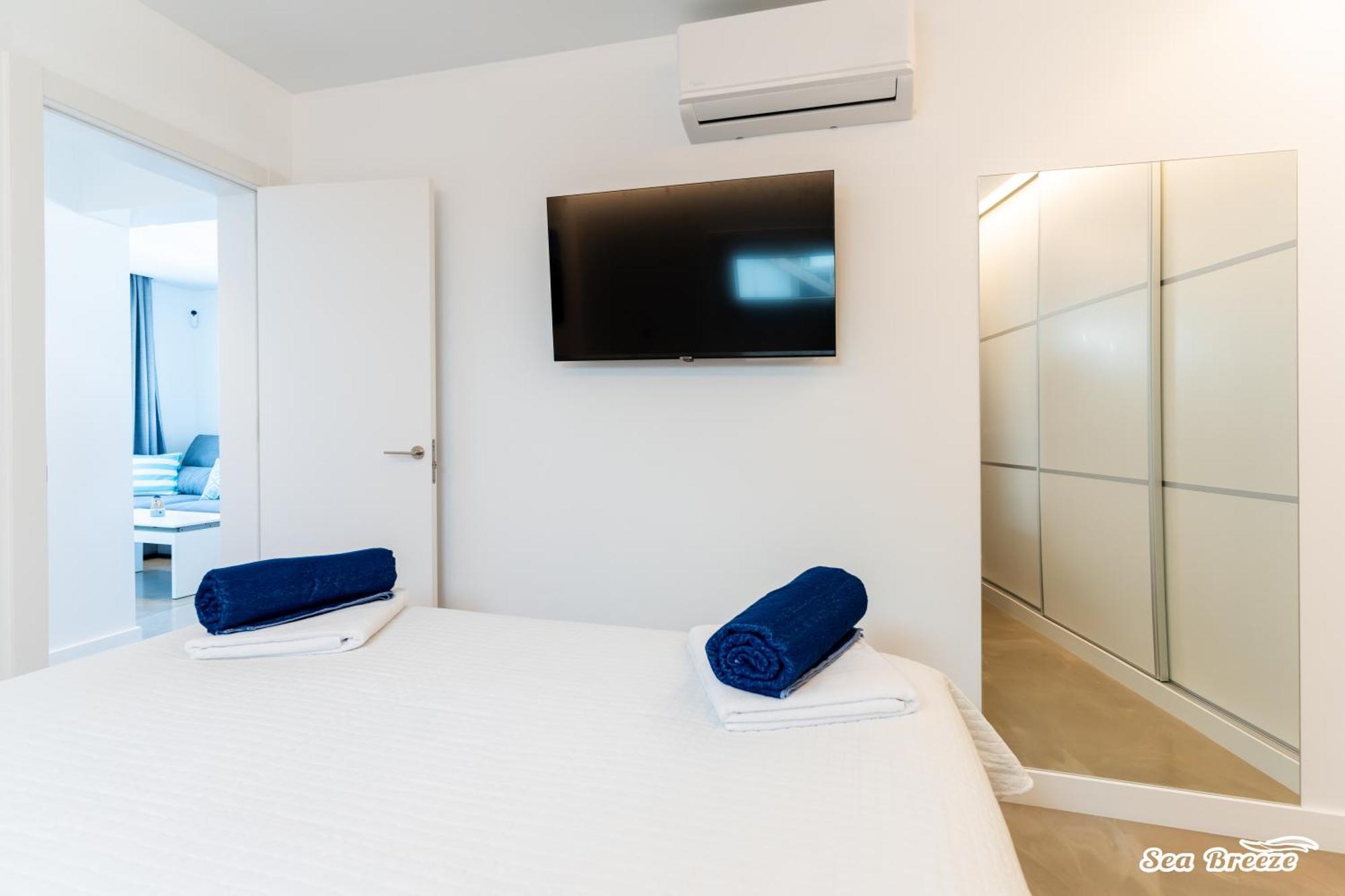 2 Apartments Sea Breeze Famara Buitenkant foto