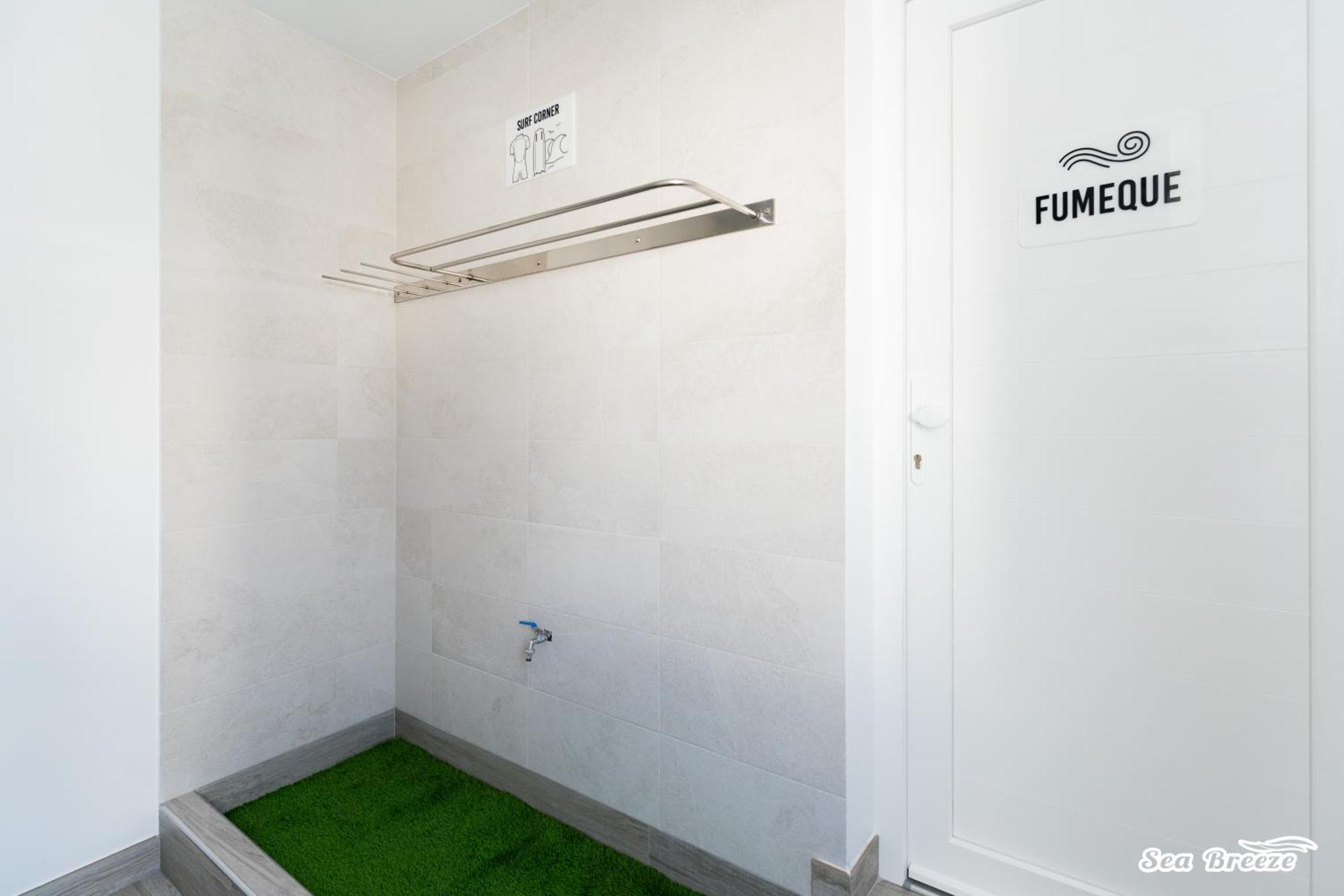 2 Apartments Sea Breeze Famara Buitenkant foto