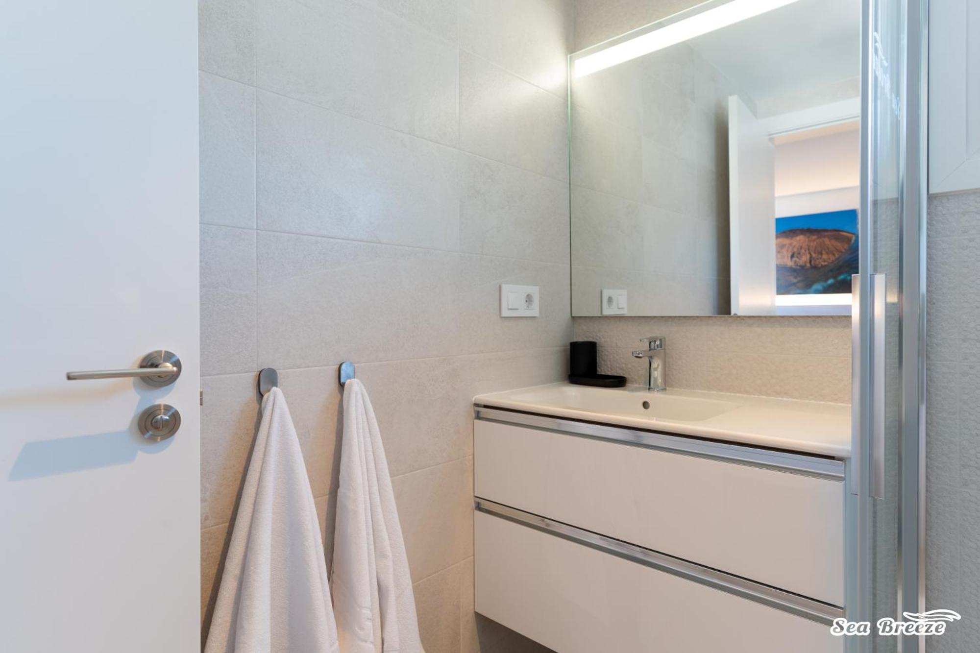 2 Apartments Sea Breeze Famara Buitenkant foto