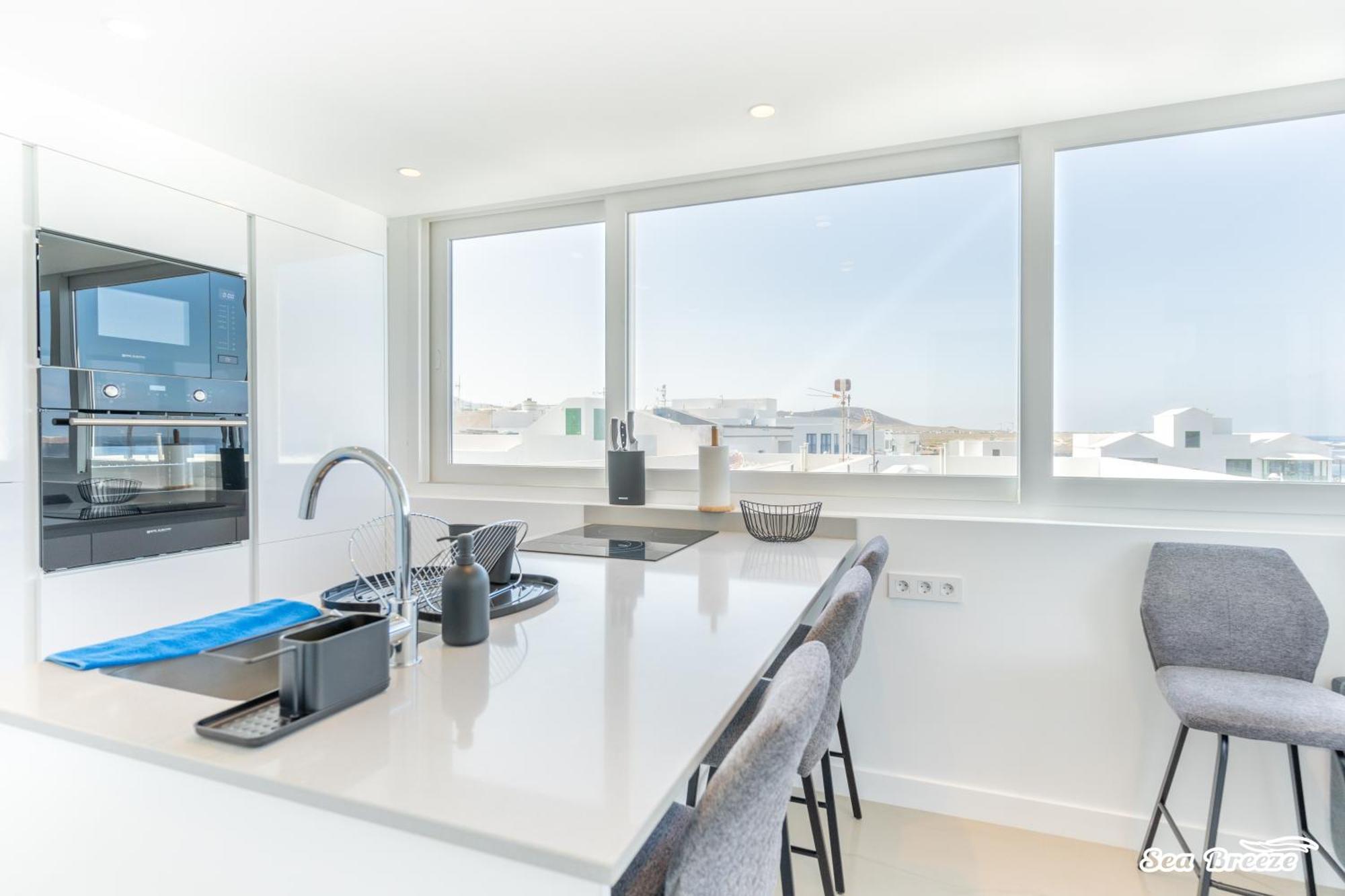 2 Apartments Sea Breeze Famara Buitenkant foto