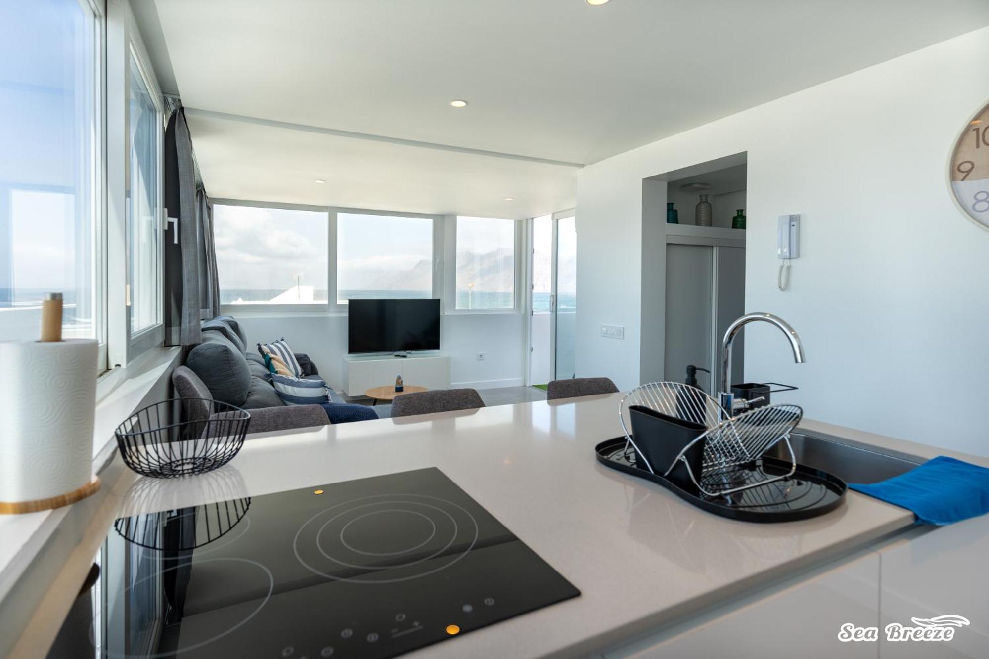 2 Apartments Sea Breeze Famara Buitenkant foto